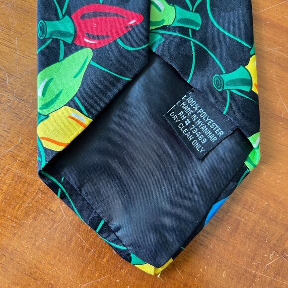 Holiday Men’s Looney Tunes Character Tie Tweety Tasmanian Devil  etc - Picture 8 of 10